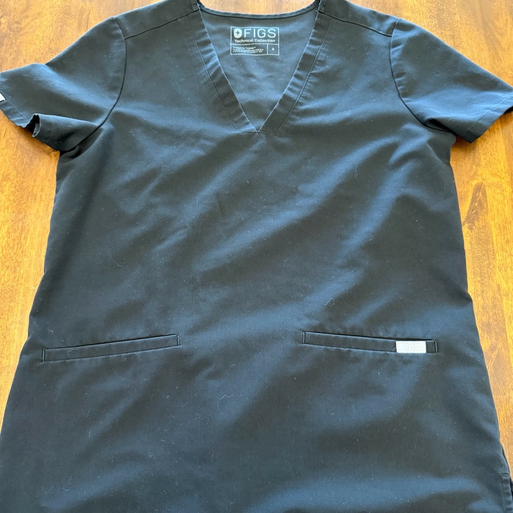 FIGS Casma Women's Scrub Top Black Small V-Neck Three Pocket Medical